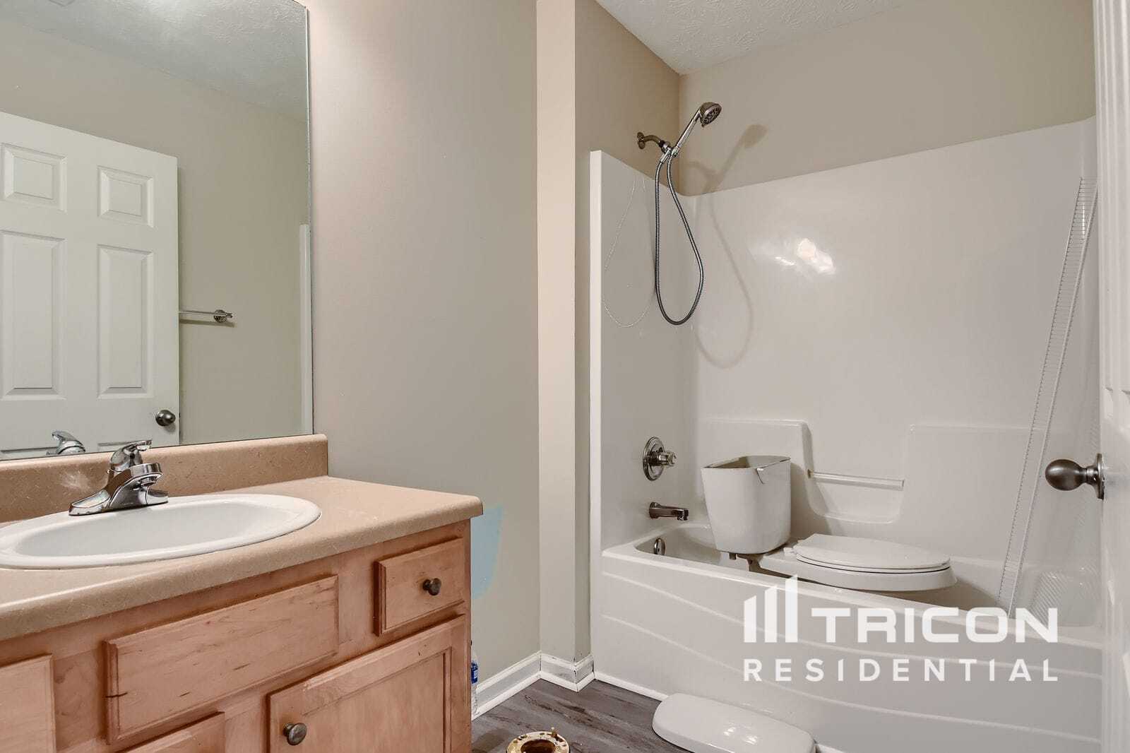 Building Photo - 828 Redan Way