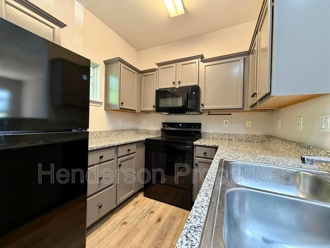 Building Photo - 6415 Mallard View Ln