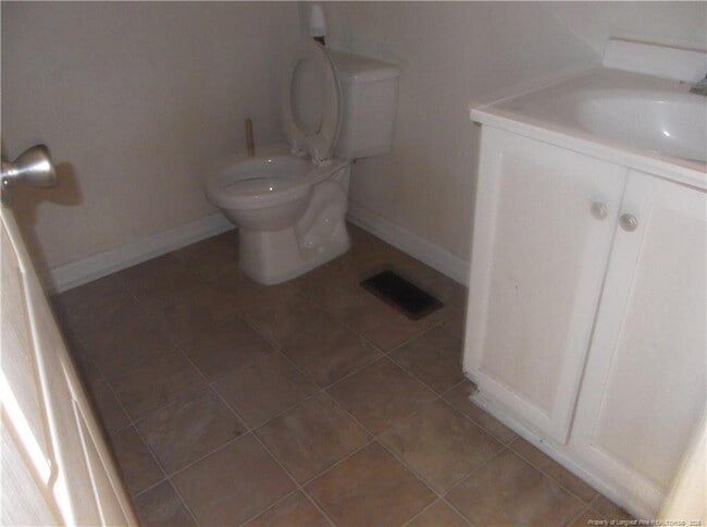 Building Photo - 3628 Pine Cone Ln