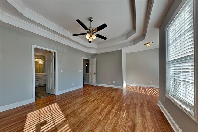 Building Photo - 3205 Wellbrook Dr