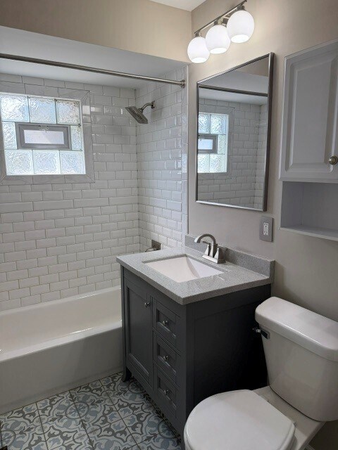 Building Photo - 7035 W 115th St
