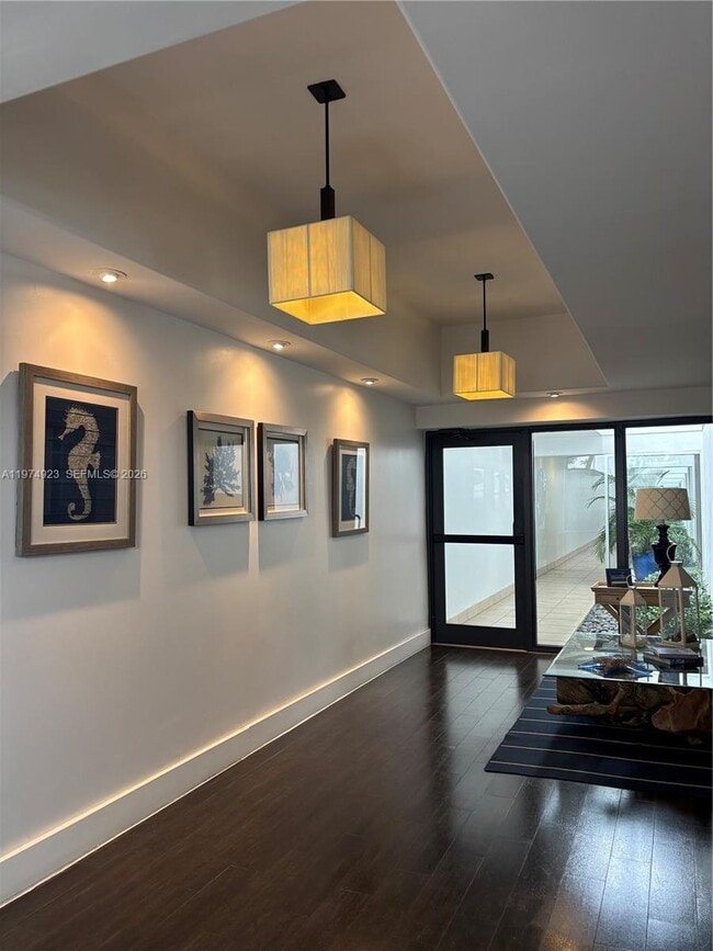 Building Photo - 5845 Collins Ave