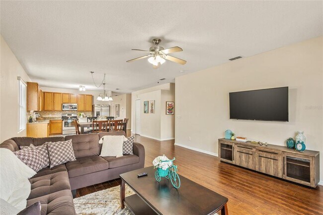 Building Photo - 422 Graystone Blvd