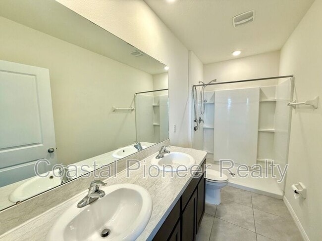 Building Photo - 32794 Pez Landing Ln