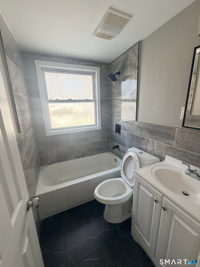 Building Photo - 58 Victory Dr