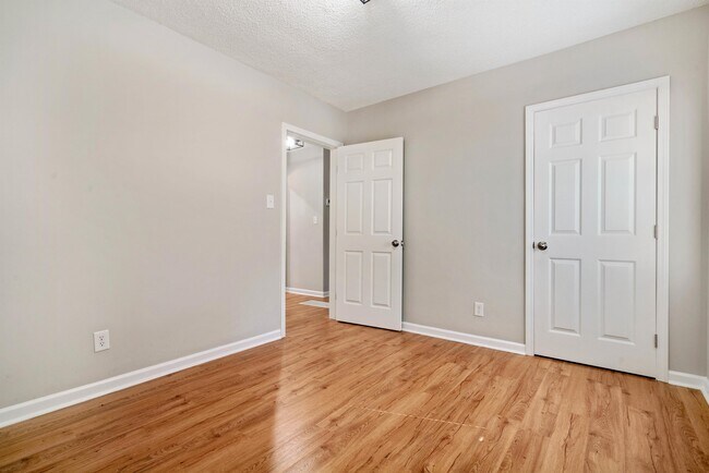 Building Photo - 1004 Tatum Rd