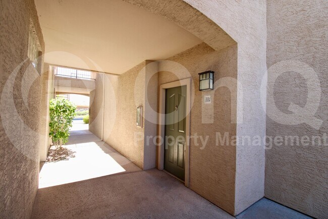 Building Photo - 16013 S Desert Foothills Pkwy
