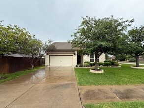 Building Photo - 2971 Santa Rosita Dr