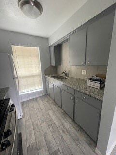 Building Photo - 4447 Fallen Oaks Dr