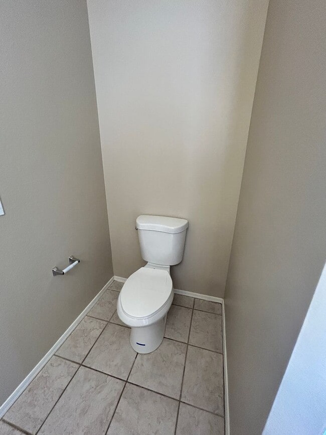 Building Photo - Spacious single story Peoria stunner w/New...