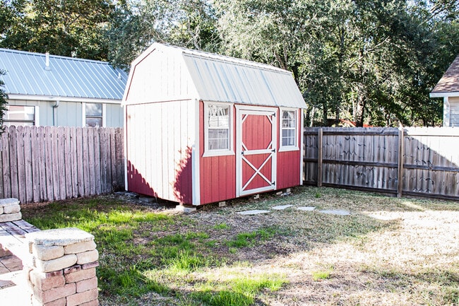 Building Photo - 17 8th St