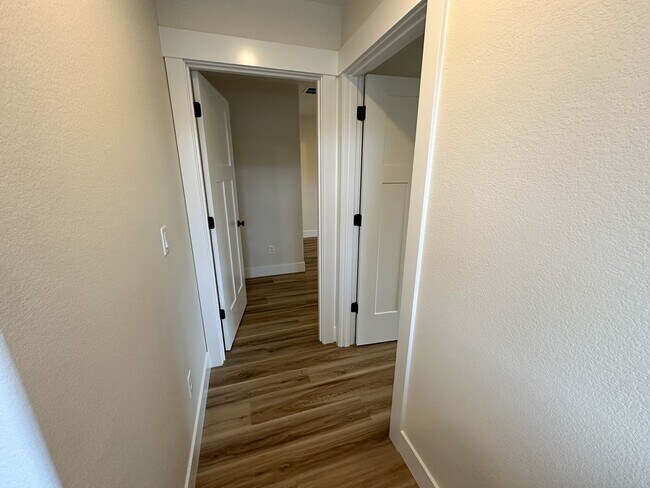 Building Photo - BOONE661-663 -NEW