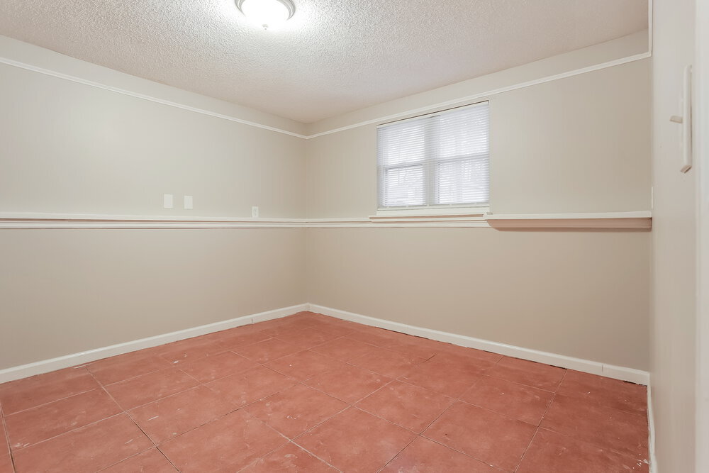 Building Photo - 725 Sunfield Dr NW