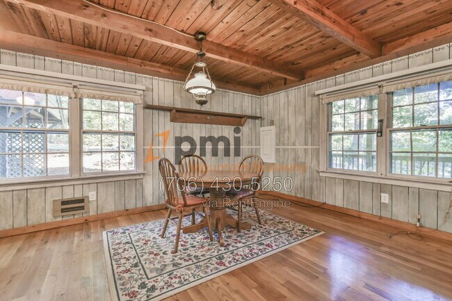 Building Photo - 266 Glenridge Dr