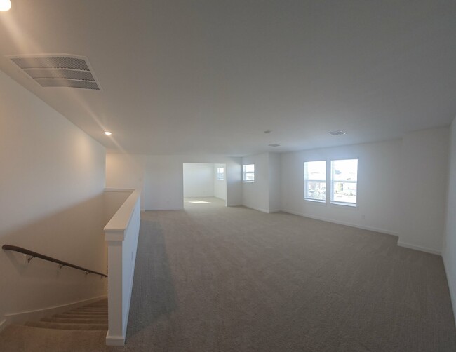 Building Photo - 8438 Bay Oaks Dr