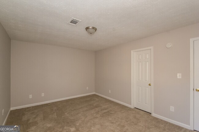 Building Photo - 2973 Heritage Villa Dr