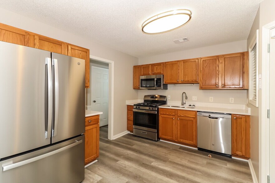 Building Photo - 404 Wood Chase Ln
