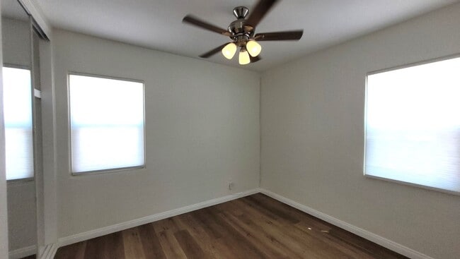 Building Photo - Newly Renovated Home