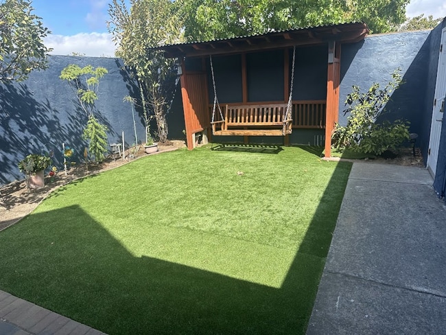 Building Photo - Bright and Airy Sunnyvale Home with Updated Bathrooms and Private Yard