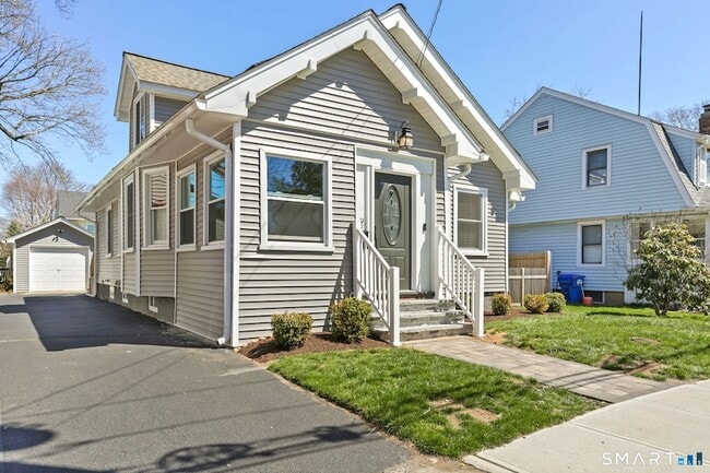 Building Photo - 62 Glenwood Ave