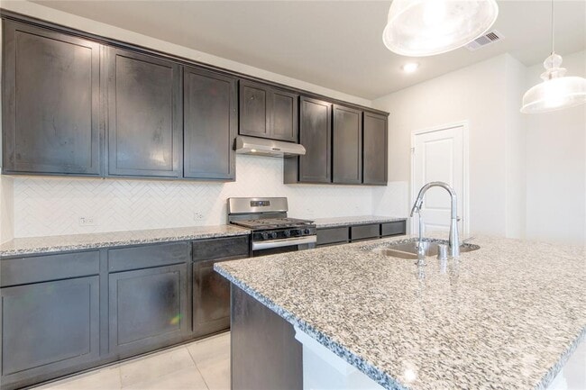 Building Photo - 12355 Summerbrook Dr
