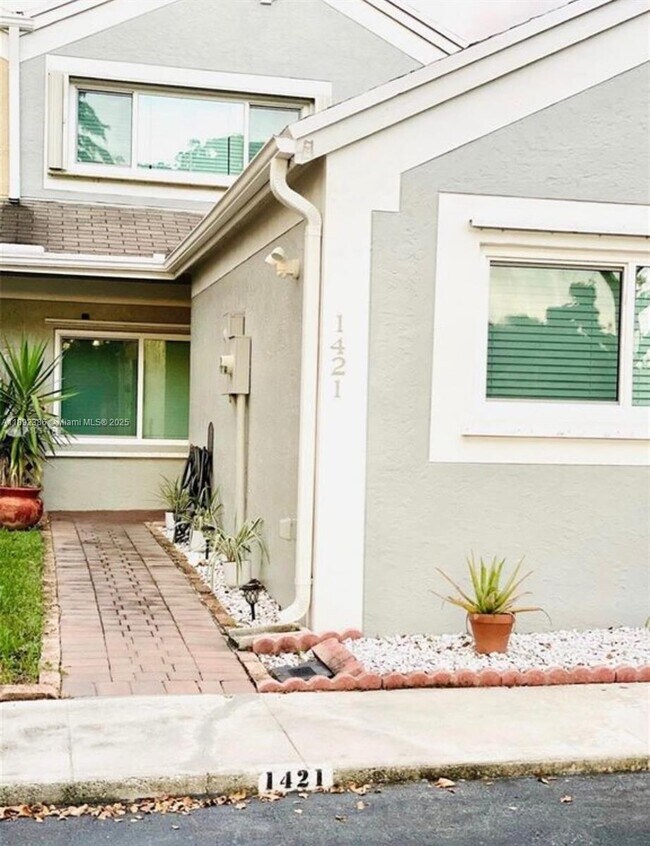 Primary Photo - 1421 NW 122nd Terrace