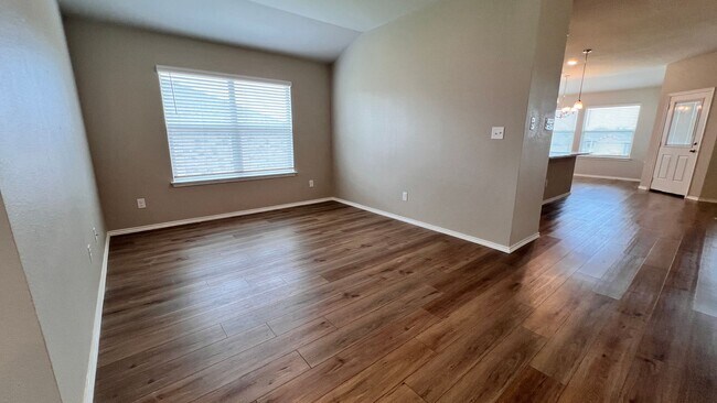 Building Photo - Four Bedroom in Harker Heights with a Flex...