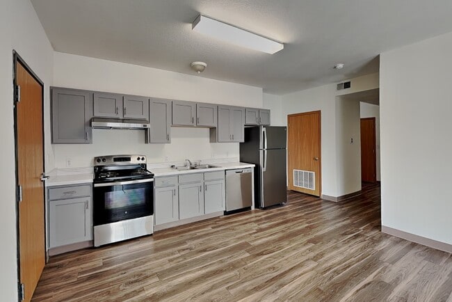 Building Photo - 216 Stanton Ave