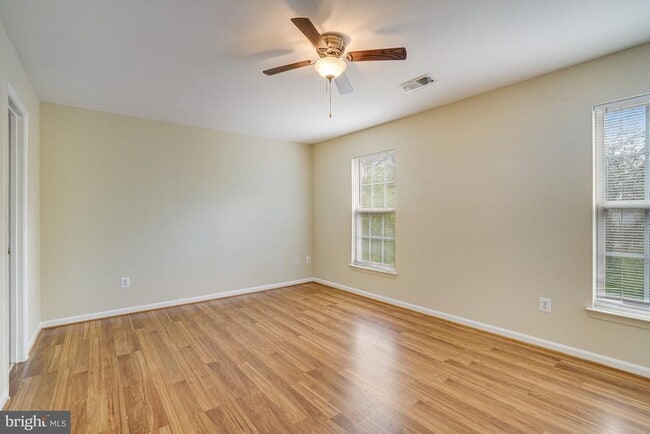 Building Photo - 6187 Les Dorson Ln