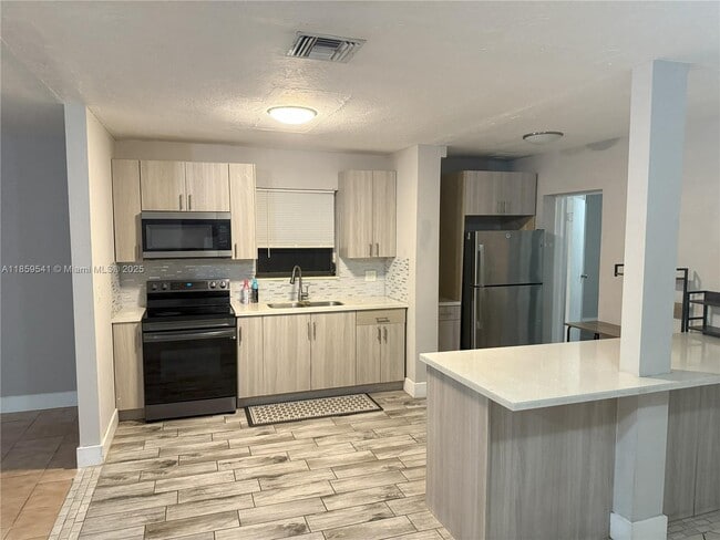 Building Photo - 9730 Marlin Rd