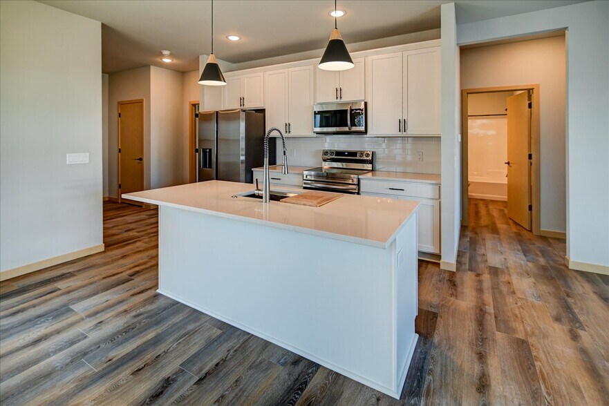 Building Photo - 4831 Suelo Rd