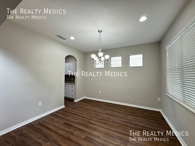 Building Photo - 5107 Appenine Loop W