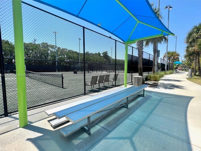 Building Photo - 270 Layne Blvd