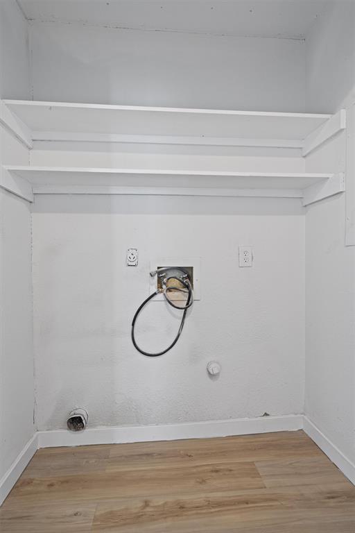 Building Photo - 520 Lenora Dr