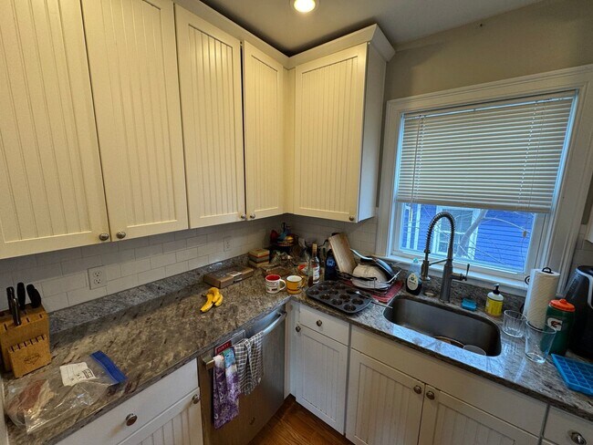 Building Photo - Beautiful 5 bed 2 bath in Cambridge.....