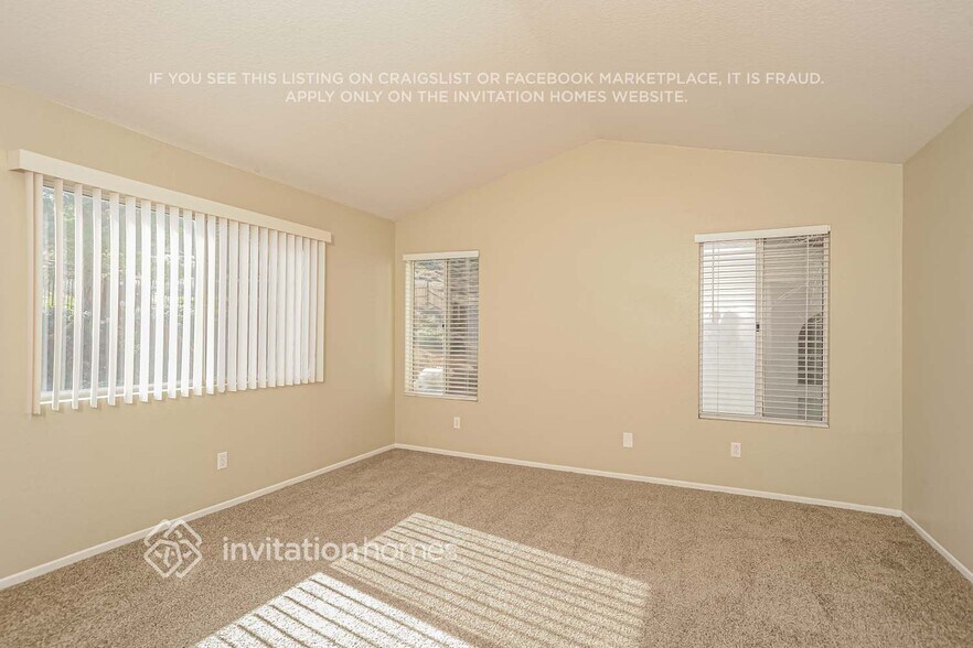 Building Photo - 3152 Hampton Rd