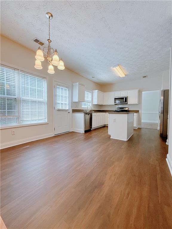 Building Photo - 2662 Cascade Bend Dr
