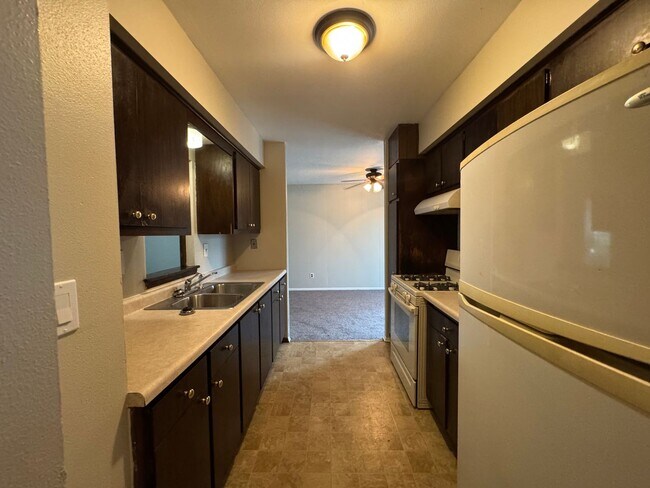 Building Photo - 6451 N 73rd St