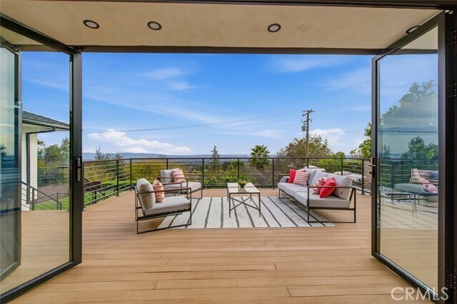 Building Photo - 1764 E Loma Alta Dr