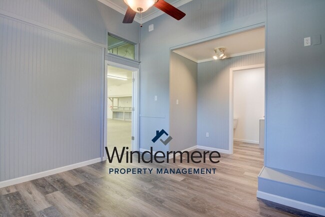 Building Photo - 1 Bed 1 Bath newly remodeled with Large shop **$500 off first months rent**