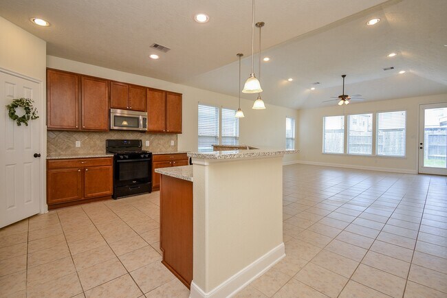Building Photo - 4927 Lattimore Creek Dr