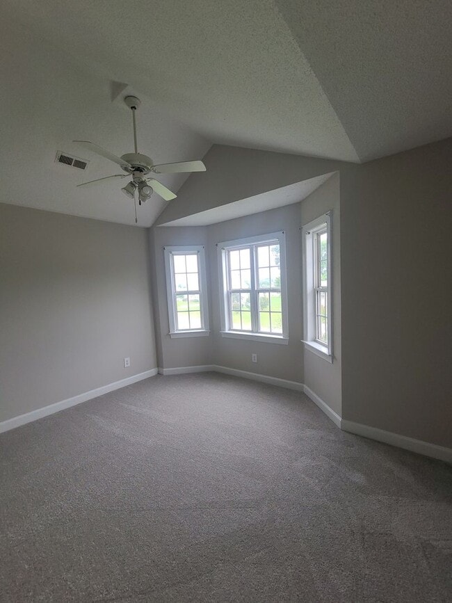 Building Photo - 110 Cambridge Dr