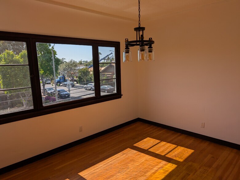Building Photo - 436 Orizaba Ave
