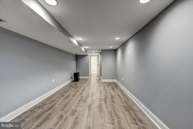 Building Photo - 2635 Hudson St