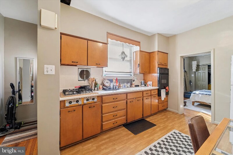 Building Photo - 2842 Cedar St