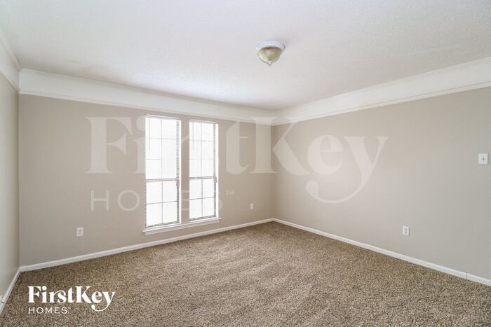 Building Photo - 6731 Valley Bend Dr