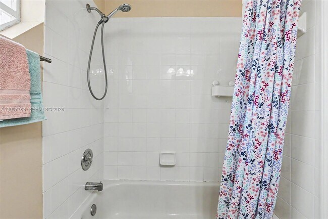 Building Photo - 17367 SW 20th Ct