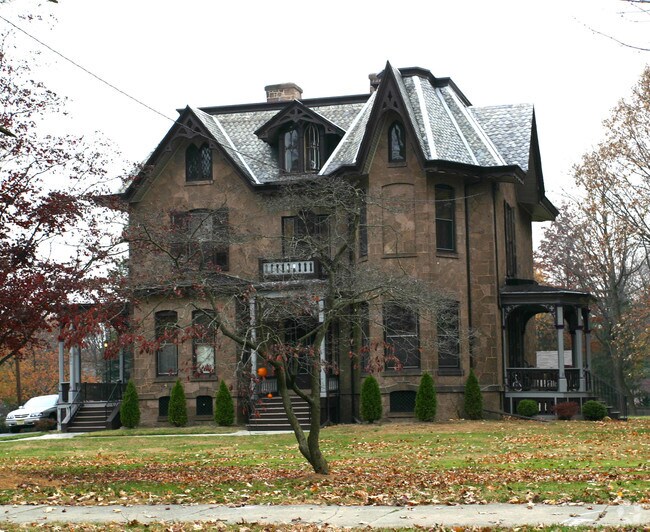 237 E Main St - Moorestown, NJ | Apartment Finder