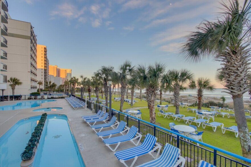 Building Photo - 2300 N Ocean Blvd