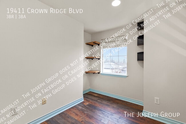 Building Photo - 19411 Crown Ridge Blvd